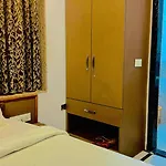 Hotel Lux Inn Udaipur